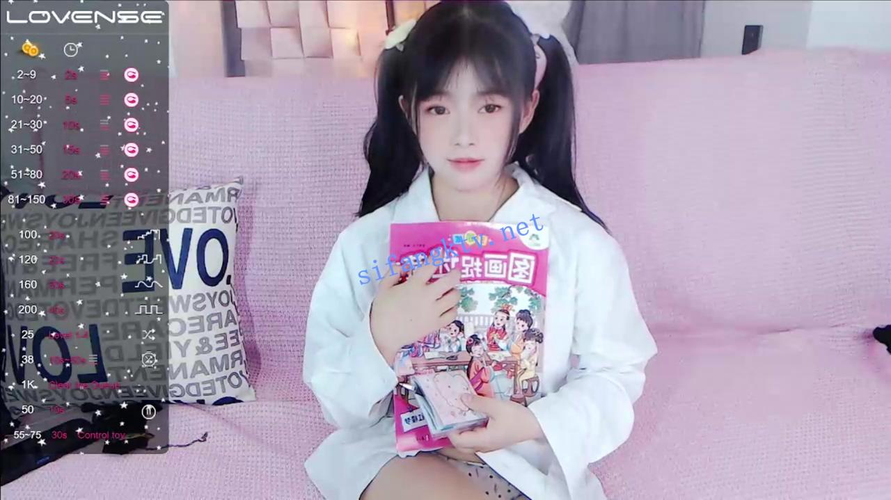❤❤❤21岁小萝莉,新人 Anna-guoguo JK制服太诱人~自慰大秀 图 01