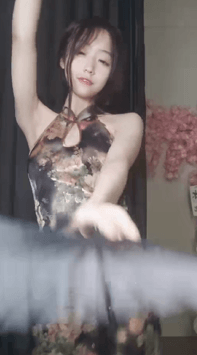 ♆ 萝莉小羊 舞蹈系校花回归! 汉服扇子舞~道具~骚到炸裂! 图 02