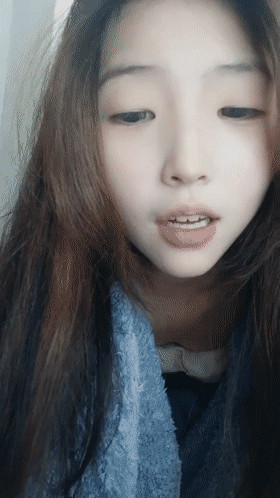 ██哇~哇~哇~超萌平台第一美! 04年的妹妹 一线天跳裸舞 图 02