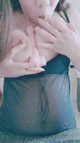 ❤️喷奶 哺乳少女阿静 巨乳少妇喷水喷奶双乳齐喷自饮 图 03