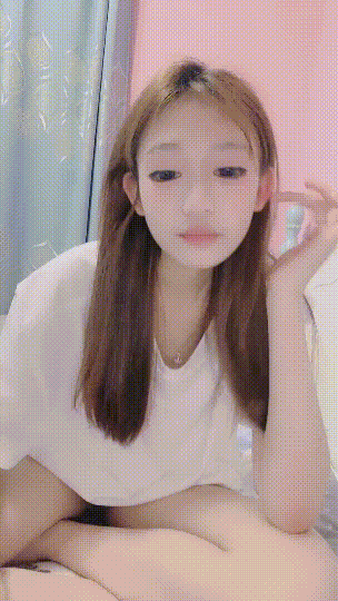 推荐!校花下海!超级漂亮~ 极品妹妹呀 扣穴自慰!过瘾~ 图 01