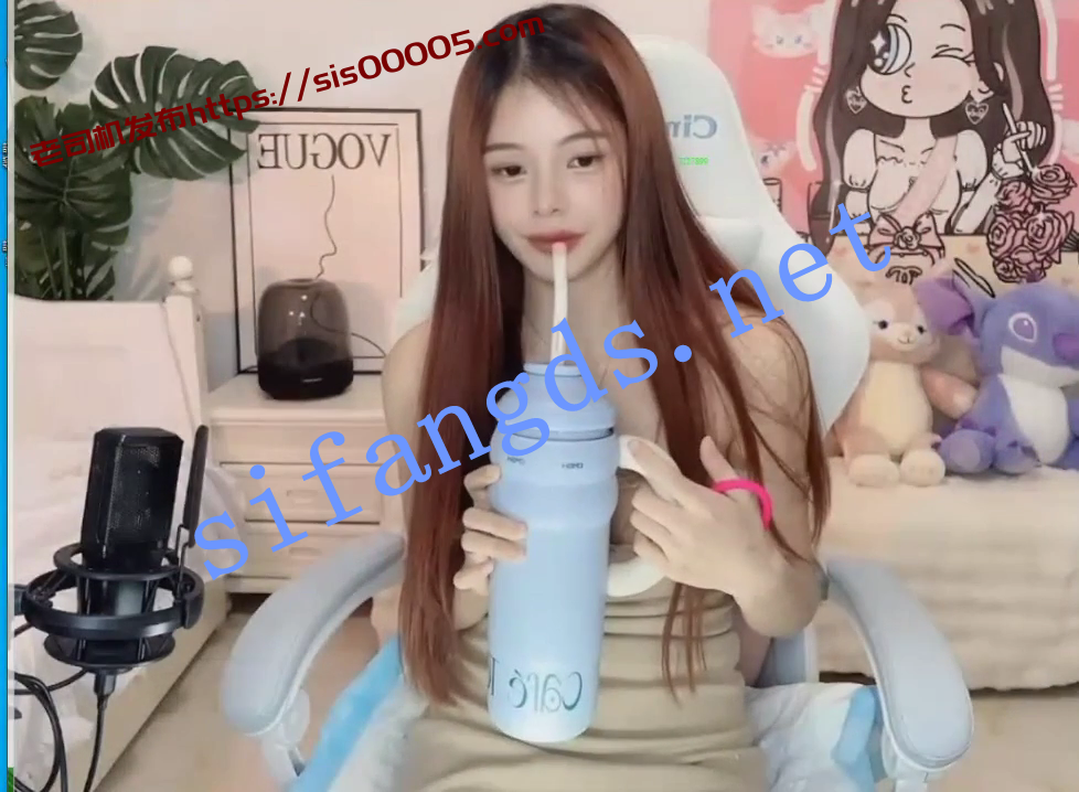 ✅应求更新 ST Jennie_King C2C专属私聊跳蛋自慰大秀 图 01