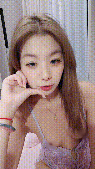 新人!超级漂亮!顶级女神~ 欣欣子喵 道具自慰!我射了~ 图 01