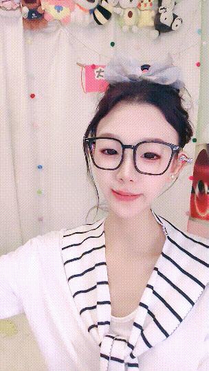 绿播女神下海!简直美炸了~ 夭夭 首次大秀!骚舞一字马~ 图 01
