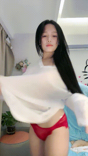 来了来了!G奶校花!超级美人~ 小狐狸 道具狂插!爽喷水 图 01