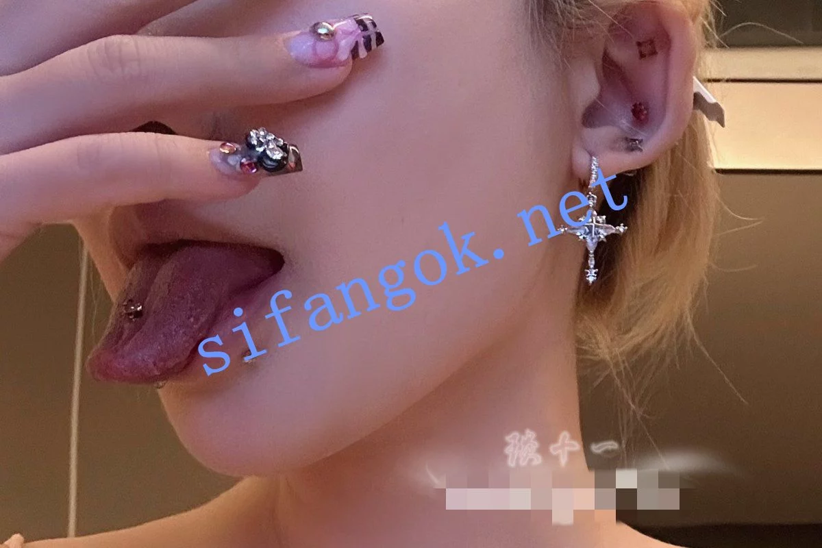 极品巨臀模特女神【琰十一】付费性爱福利