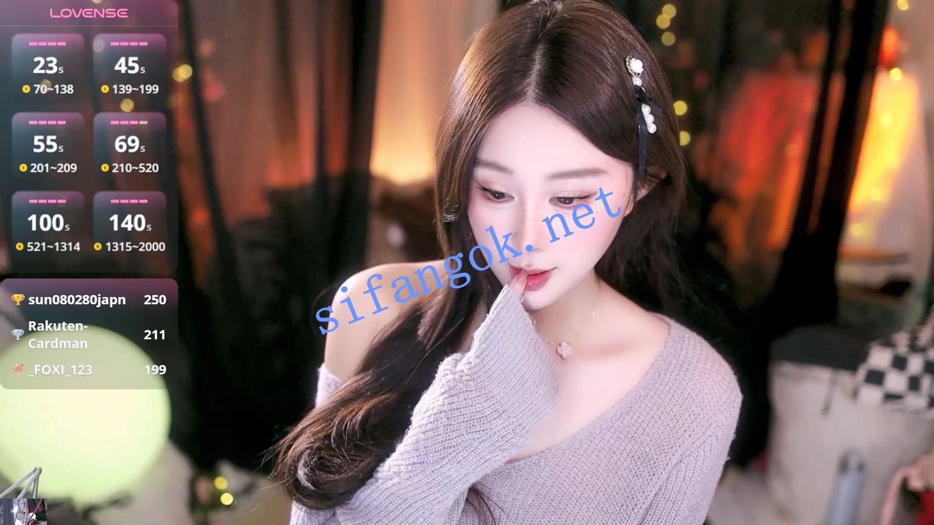 【Jellycute】极品反差女神~大尺度对频特写自慰~潮喷