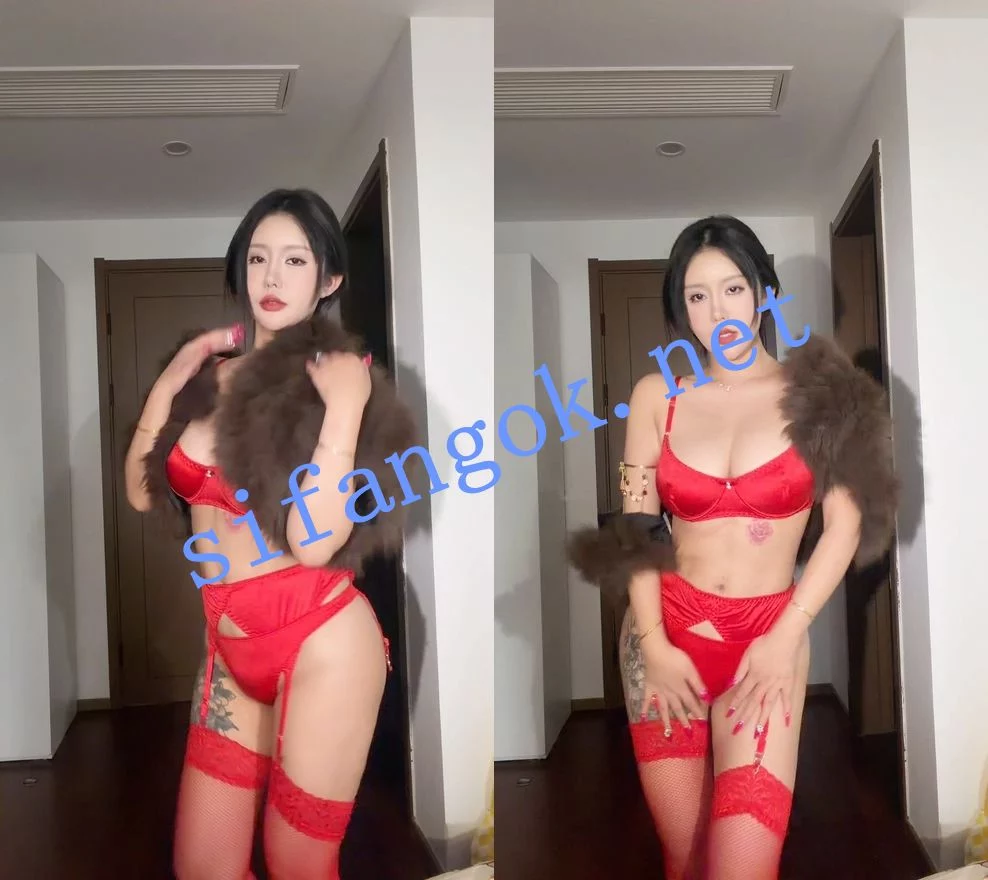 依阳baby万元定制第一期:情趣内衣口交道具全裸自慰高清原版 图 01