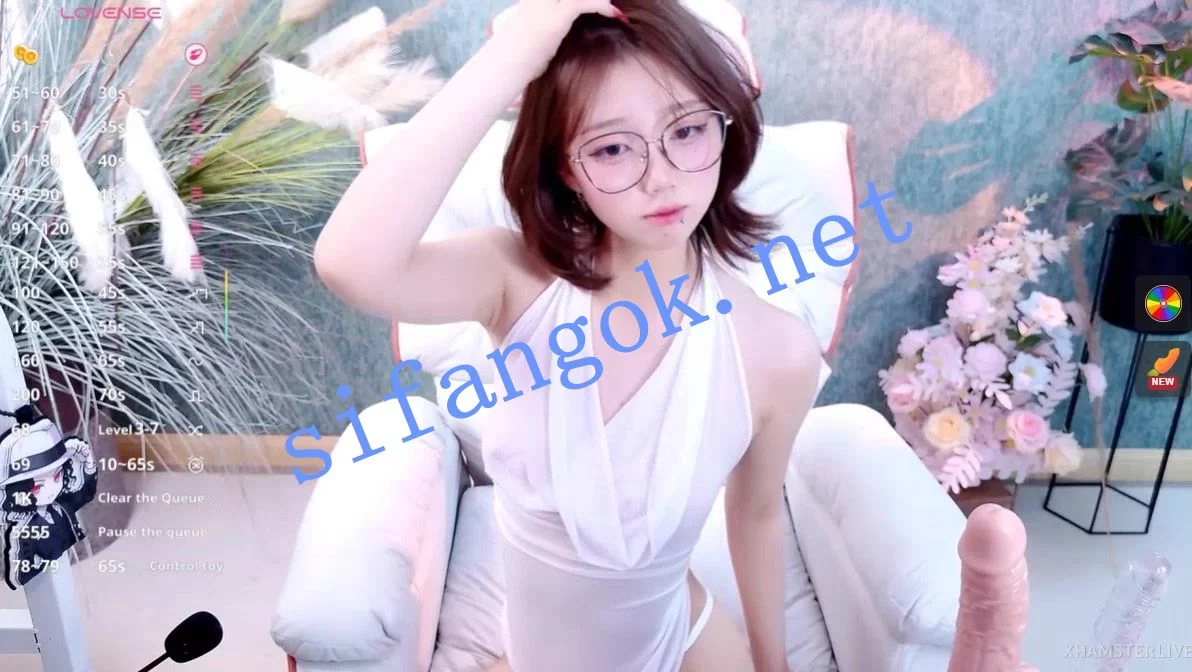 ❤❤❤ST新晋短发新秀可爱妹,Stripchat ZoeLily2026 自慰爆浆 图 14