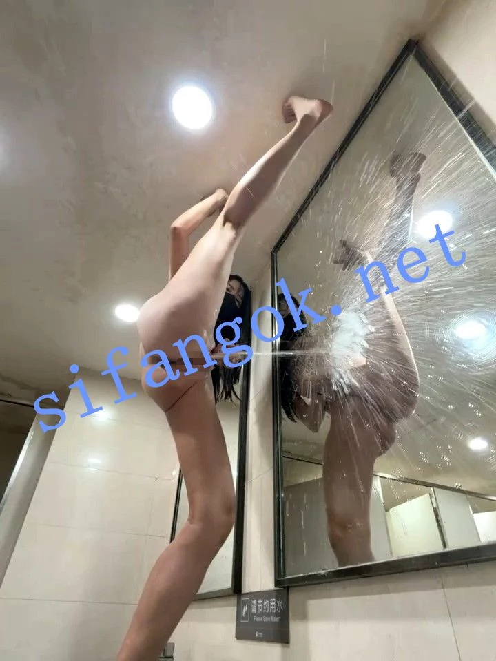 ✅ST开票 xiao-Lin-22 大长腿 男厕所露出 打开门插B 旁边有人 图 09