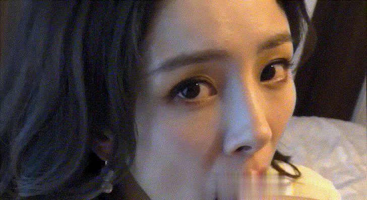AI推演视频 顶级光影细节大模型-杨幂怼脸拍摄大口吃鸡! 图 06