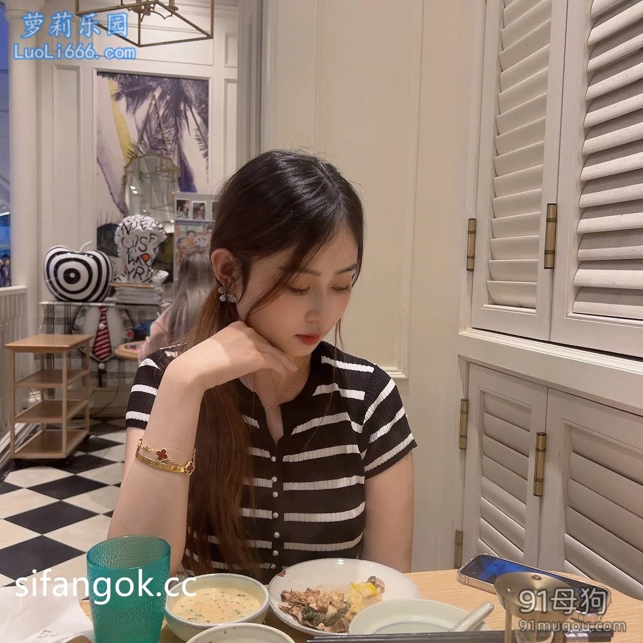 极品泄密 超高颜值极品女神原档泄密流出 图 24